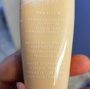 Fenty Beauty Makeup - Fenty pro filter Hydrating Longwear Fountation Fenty Beauty Makeup - Fenty pro filter Hydrating Longwear Fountation